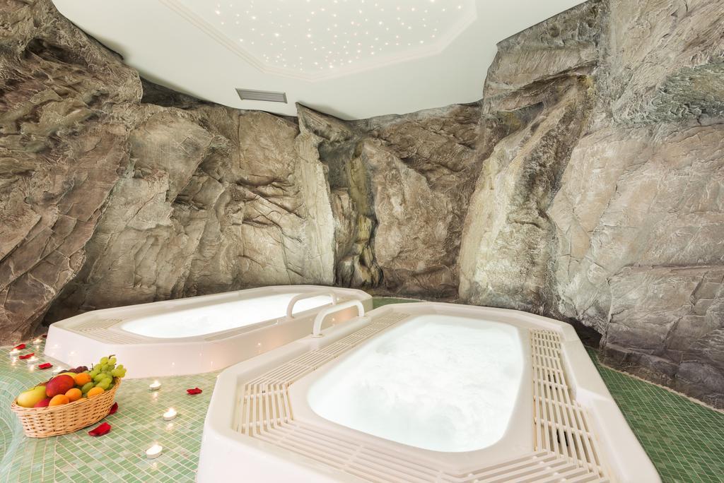 Hotel Klotz Сан Леонардо ин Пасирия Екстериор снимка