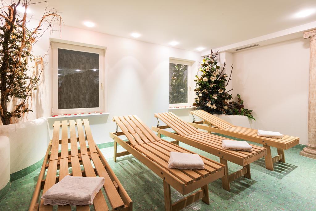 Hotel Klotz Сан Леонардо ин Пасирия Екстериор снимка