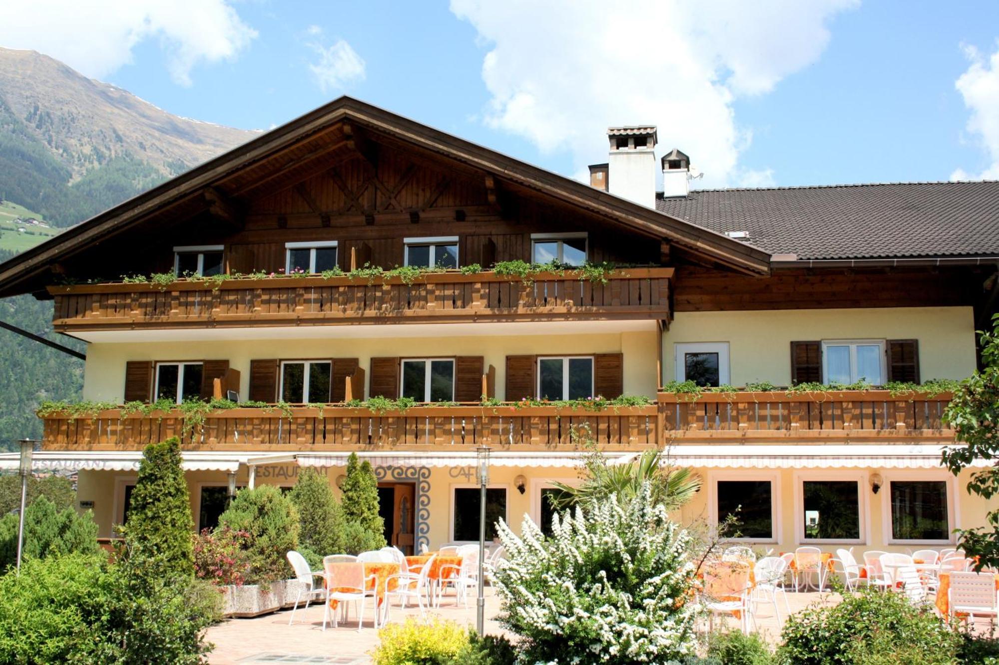 Hotel Klotz Сан Леонардо ин Пасирия Екстериор снимка