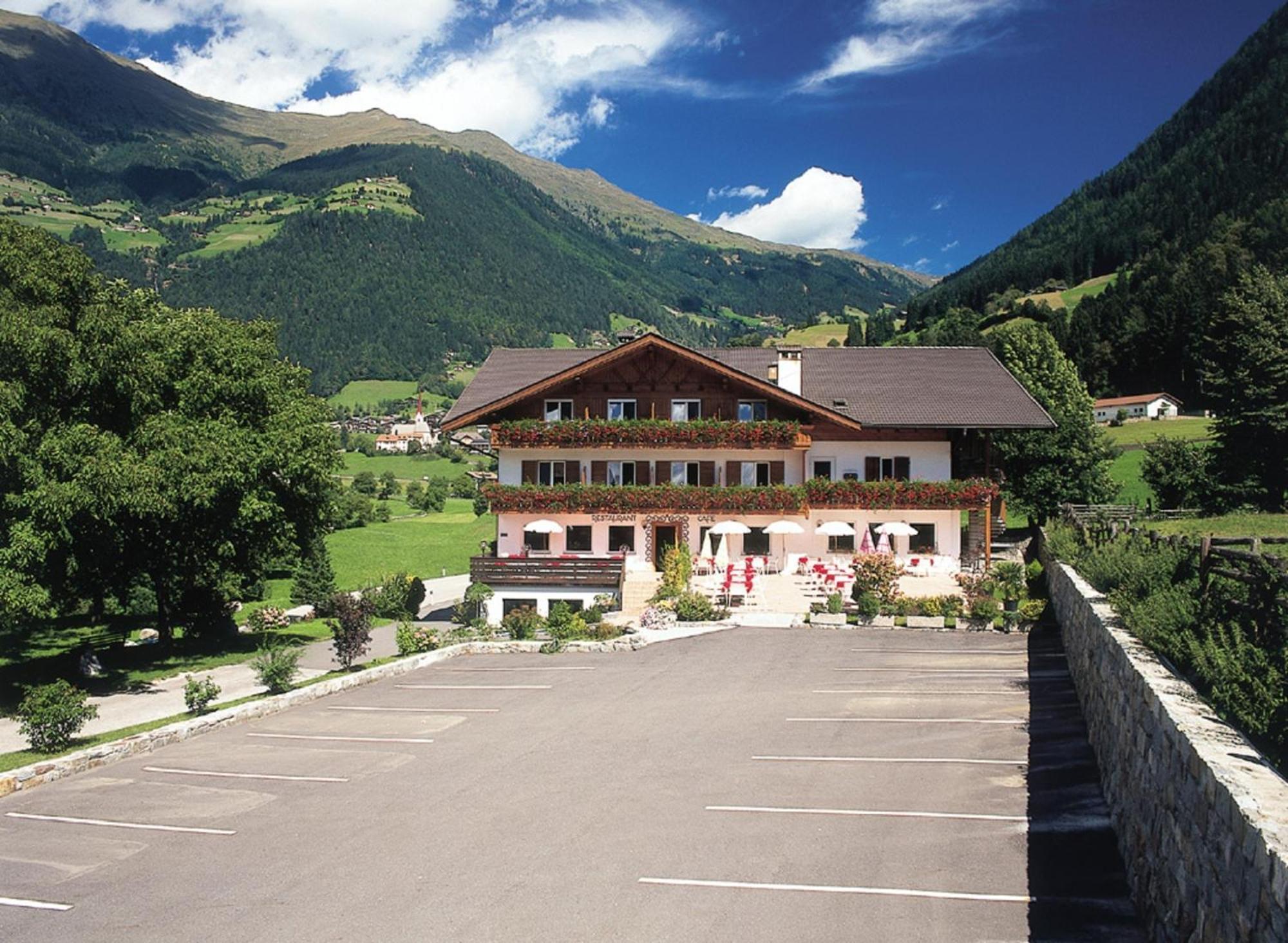 Hotel Klotz Сан Леонардо ин Пасирия Екстериор снимка